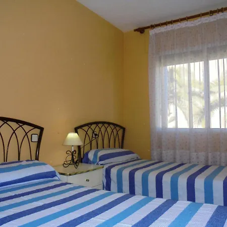 Calas Holidays Lek Apartament *